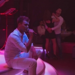 kankan.md: Vedetele au cântat live! Cum s-a afișat Ionel Istrati la deschiderea unui club karaoke din capitală – FOTO